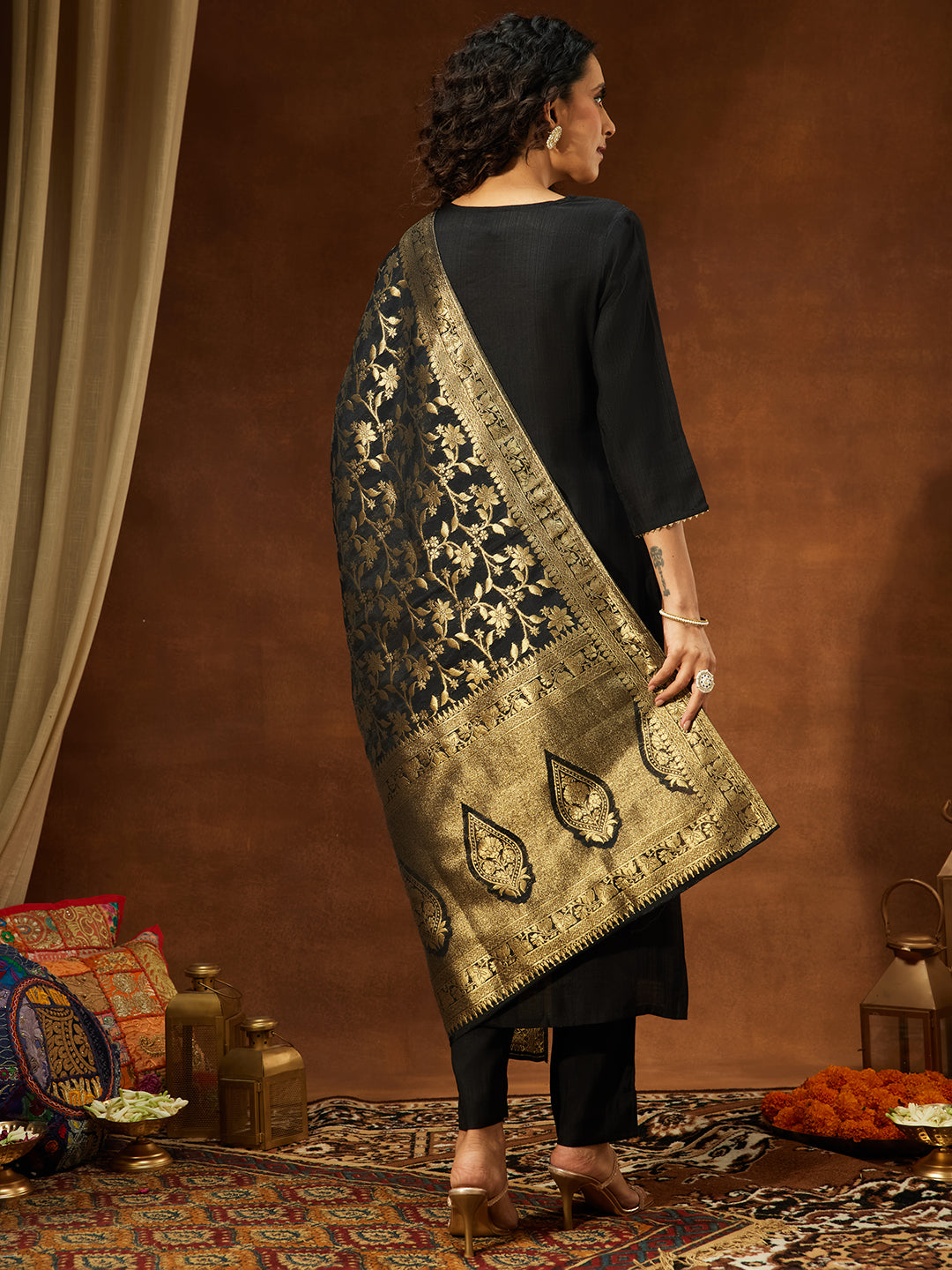 Ninnique Women's Black Silk Blend Yoke Embroidered Straight Kurta Set