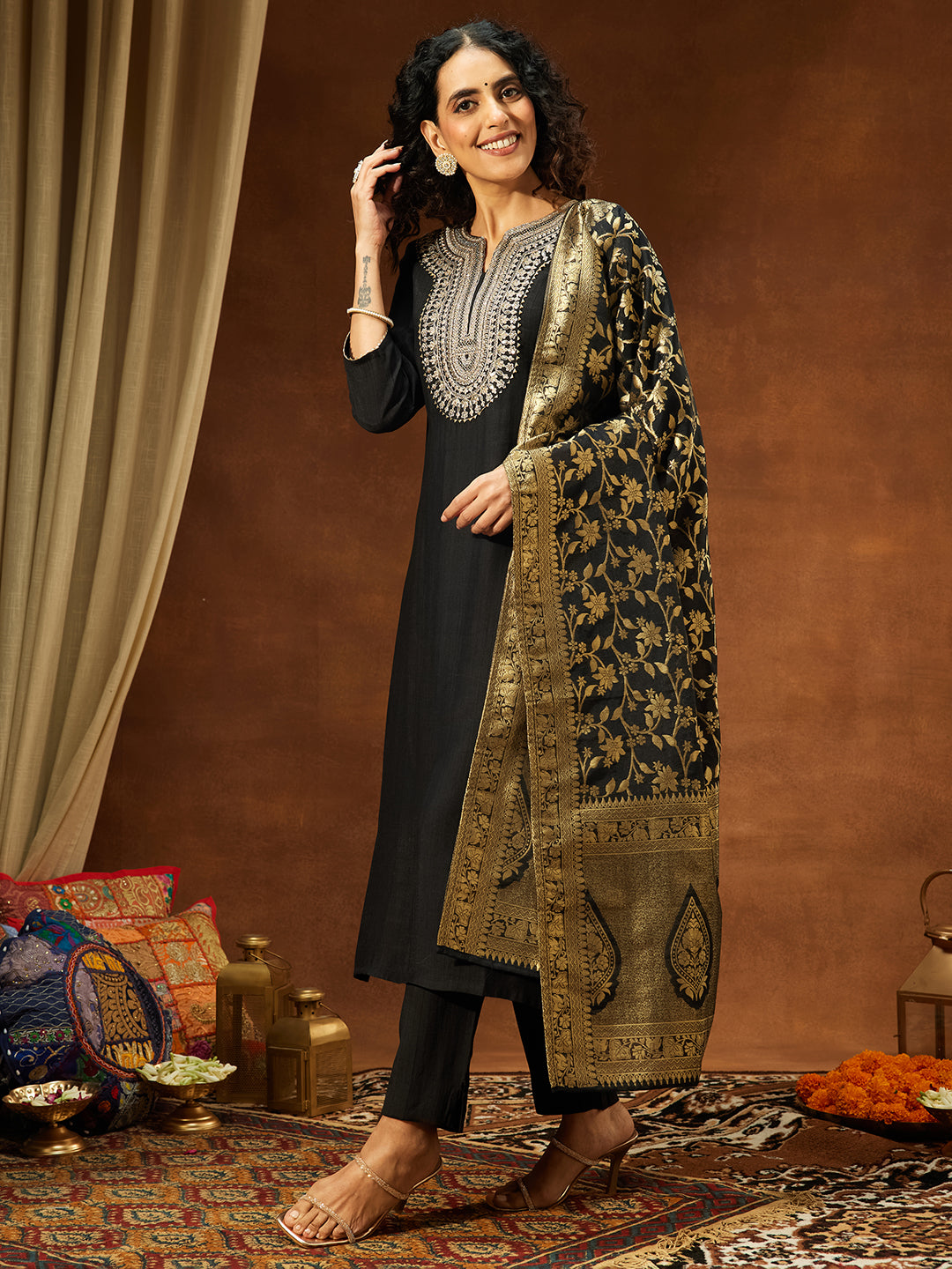 Ninnique Women's Black Silk Blend Yoke Embroidered Straight Kurta Set