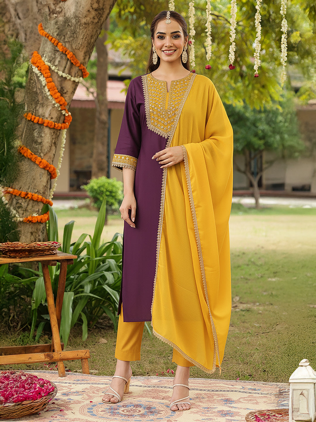 Ninnique Women's Purple Silk Blend Zari Yoke Embroidered Straight Kurta Set