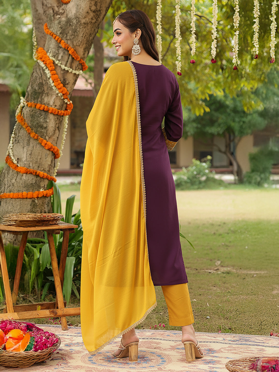 Ninnique Women's Purple Silk Blend Zari Yoke Embroidered Straight Kurta Set