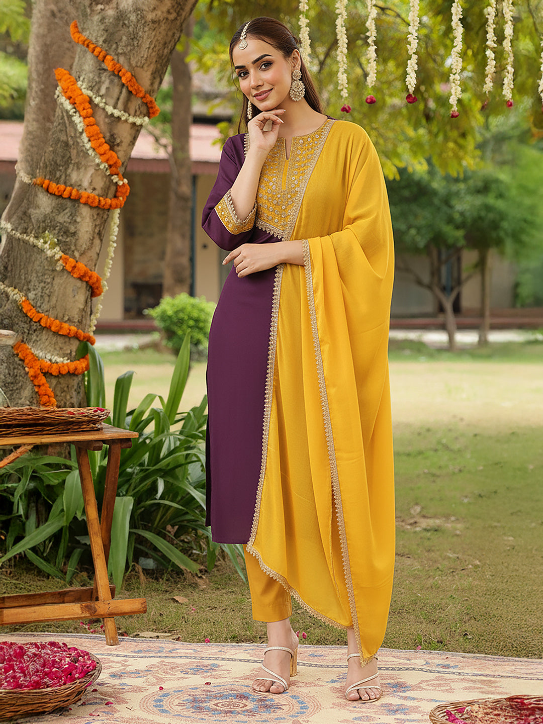 Ninnique Women's Purple Silk Blend Zari Yoke Embroidered Straight Kurta Set