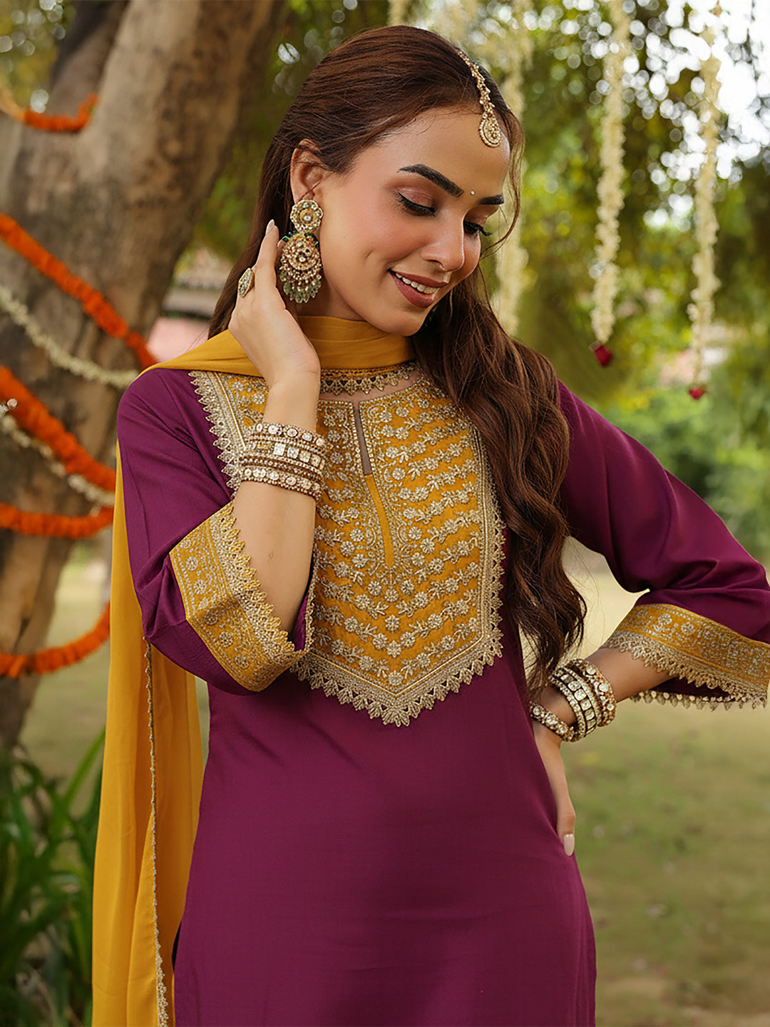 Ninnique Women's Purple Silk Blend Zari Yoke Embroidered Straight Kurta Set