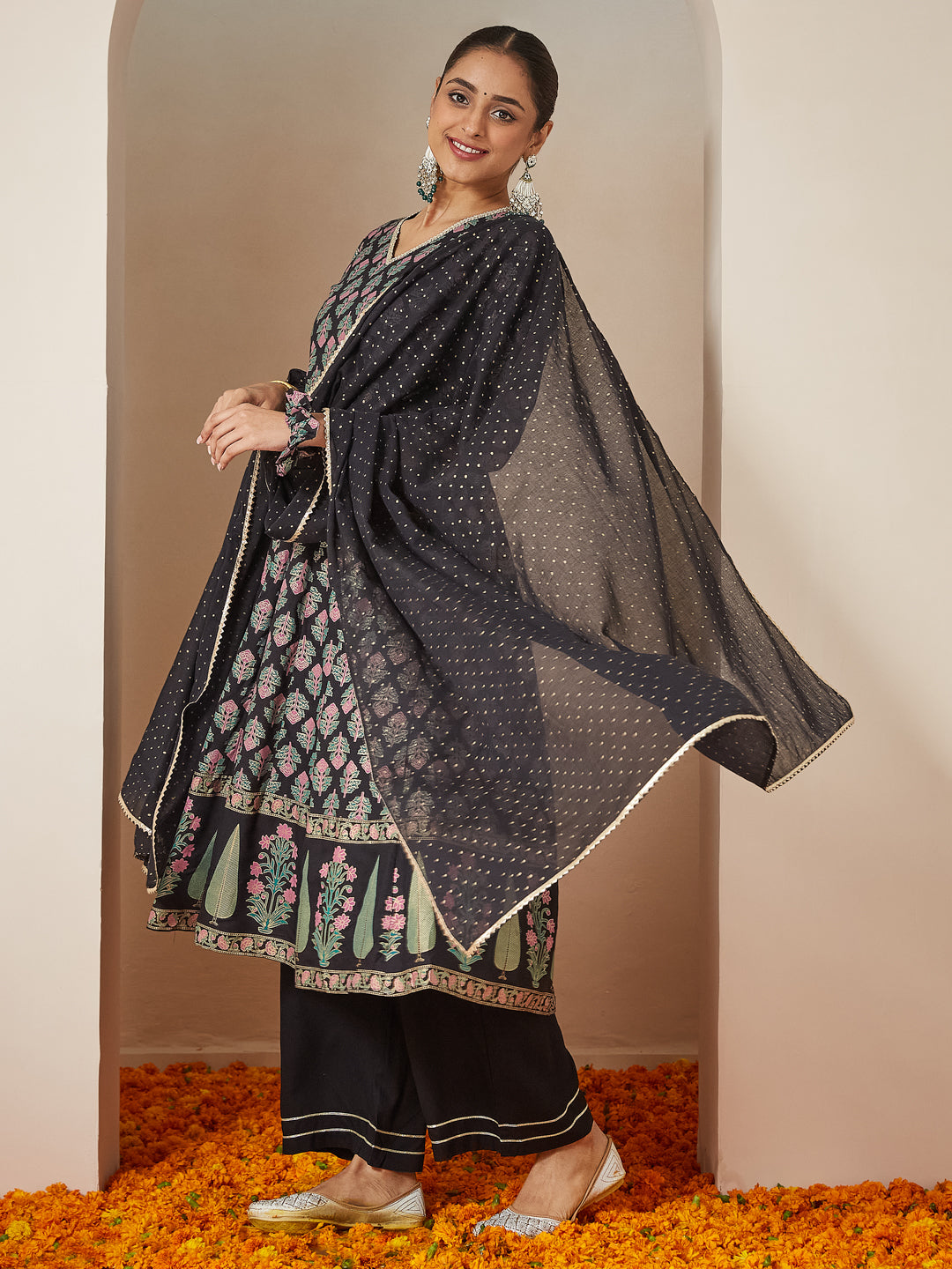 Ninnique Women's Black Rayon Foil Printed Anarkali Kurta Set