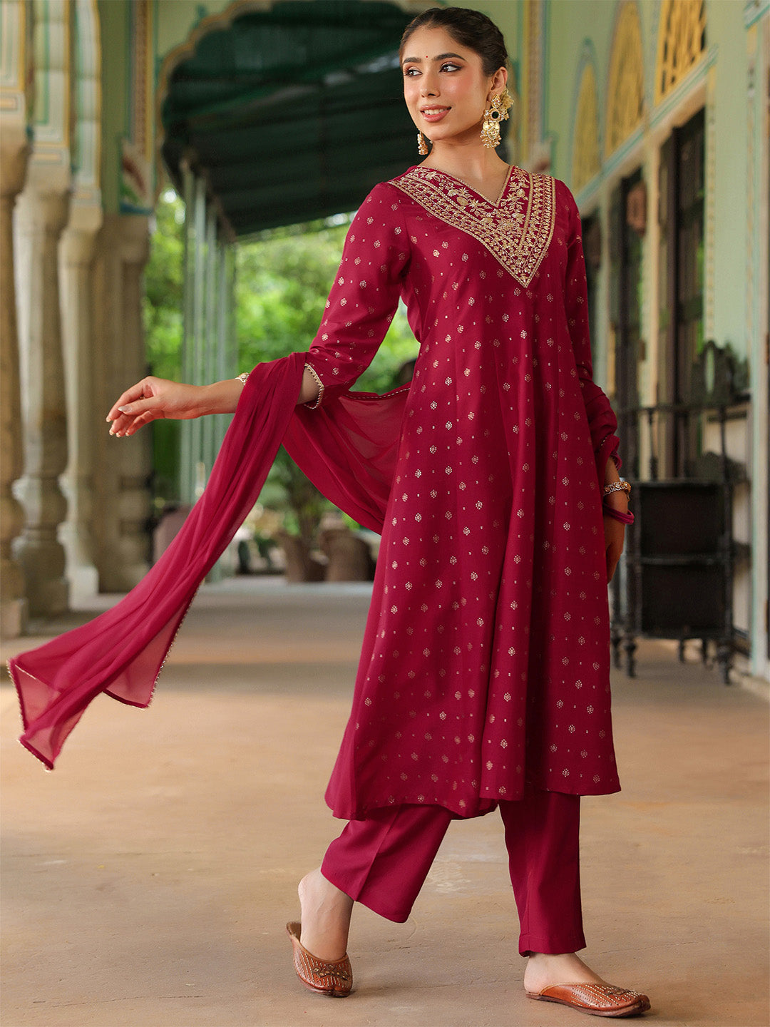 Ninnique Women's Pink Silk Blend Zari Yoke Embroidered Gold Printed Anarkali Kurta Set