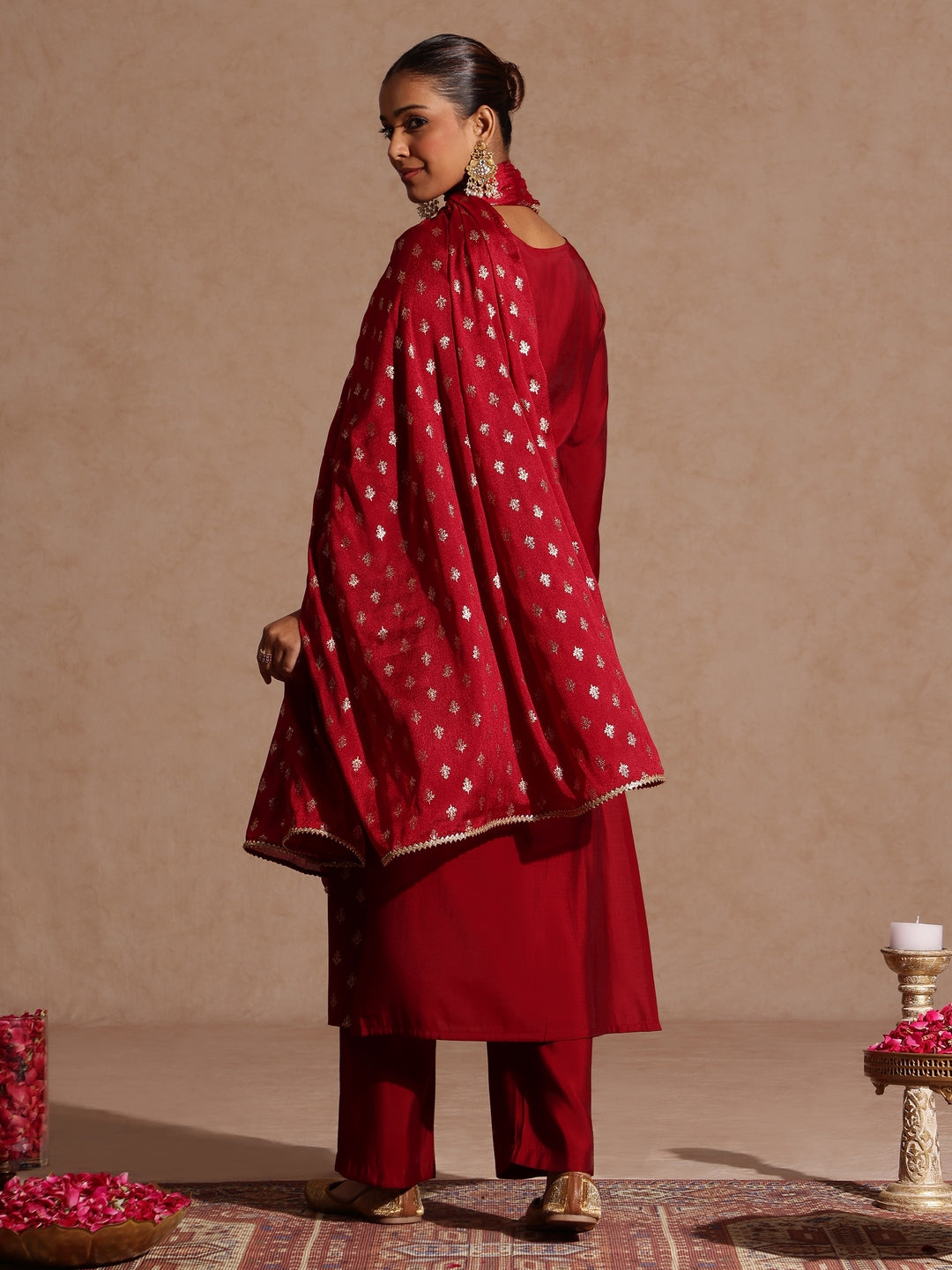 Ninnique Women's Maroon Chanderi Silk Zari Yoke Embroiderde Gold Printed Kurta Set