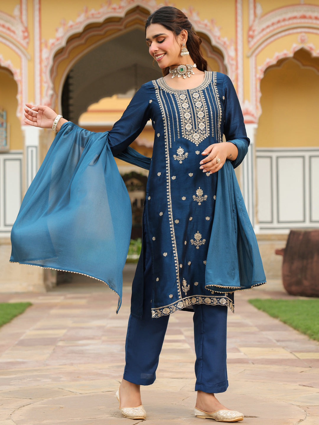 Ninnique Women's Teal Blue Silk Blend Zari Embroidered Straight Kurta Set