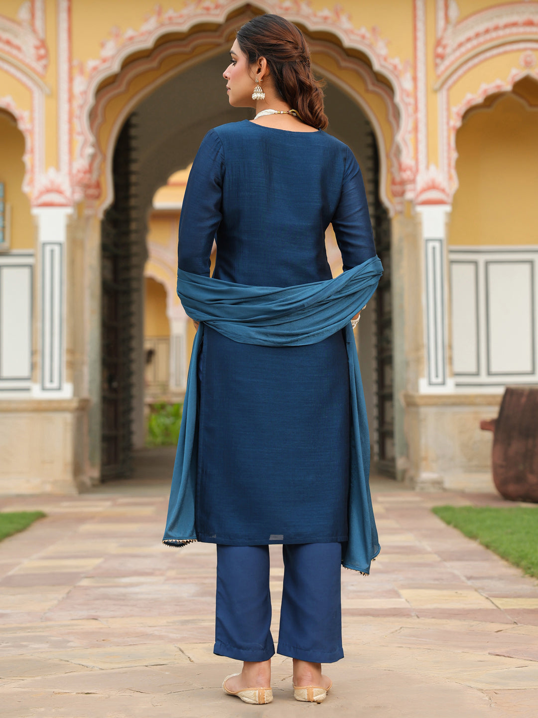 Ninnique Women's Teal Blue Silk Blend Zari Embroidered Straight Kurta Set