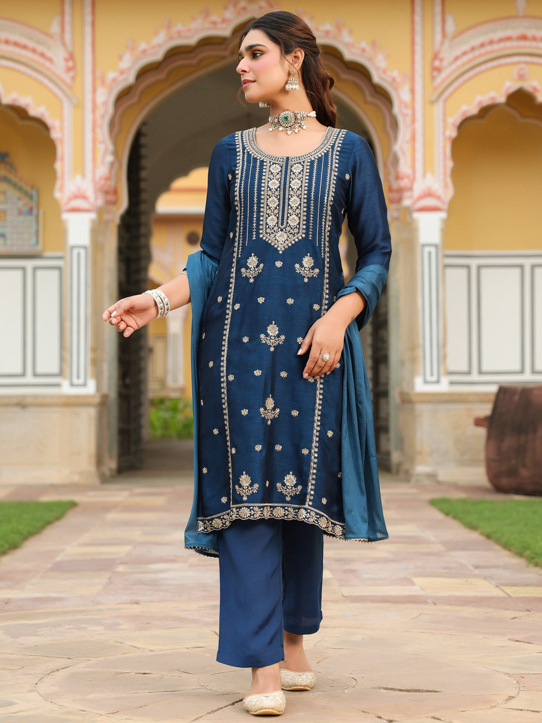 Ninnique Women's Teal Blue Silk Blend Zari Embroidered Straight Kurta Set