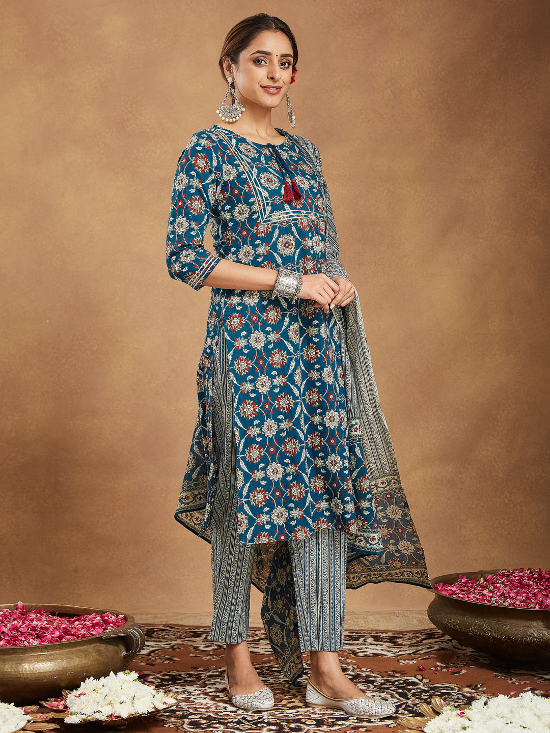 Ninnique Women's Teal Blue Pure Cotton Floral Printed Straight Kurta Set