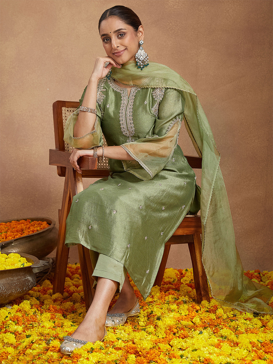 Ninnique Women's Sage Green Silk Blend Zari Embroidered Straight Kurta Set
