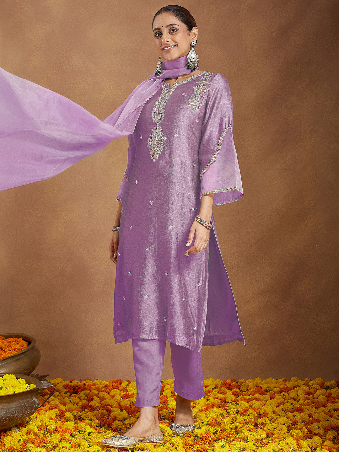 Ninnique Women's Lavender Silk Blend Zari Embroidered Straight Kurta Set