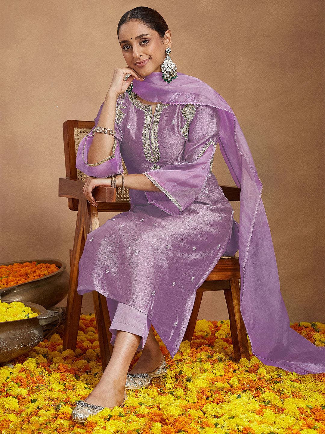 Ninnique Women's Lavender Silk Blend Zari Embroidered Straight Kurta Set