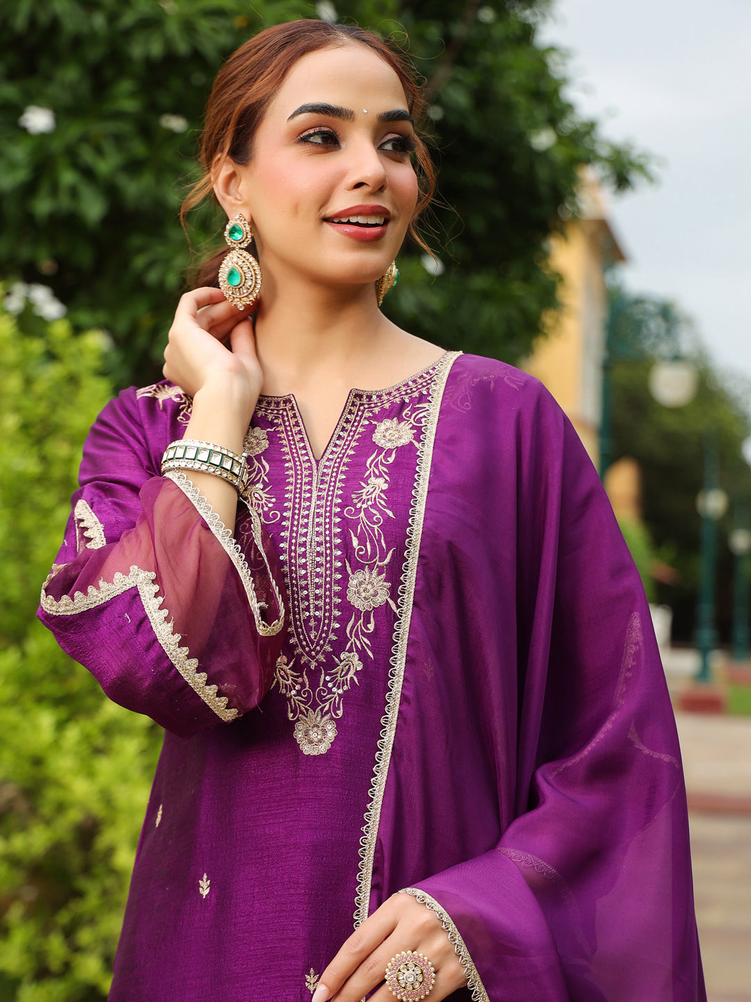 Ninnique Women's Purple Silk Blend Zari Embroidered Straight Kurta Set