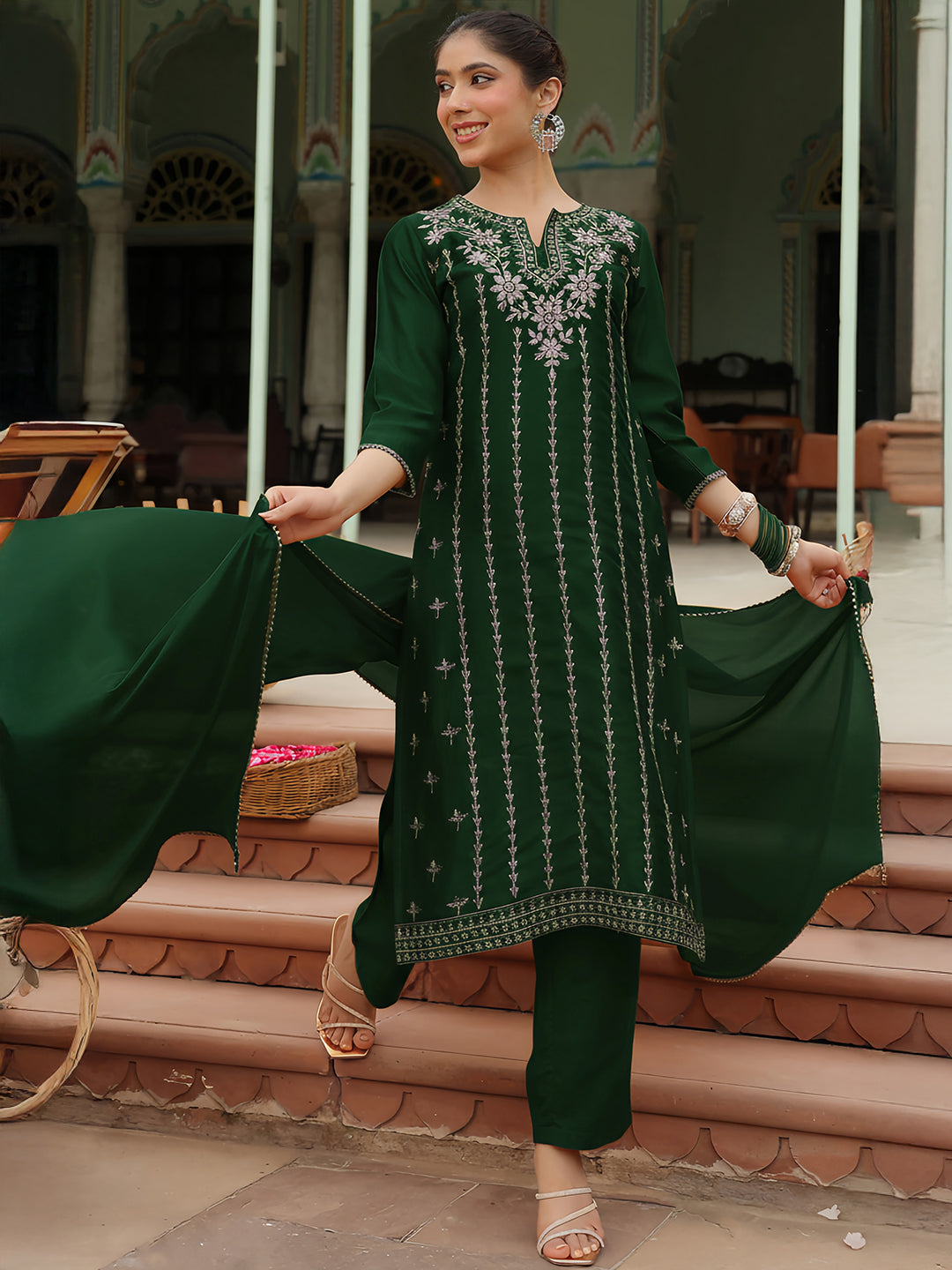 Ninnique Women's Bottle Green Silk Blend Zari Embroidered Straight Kurta Set