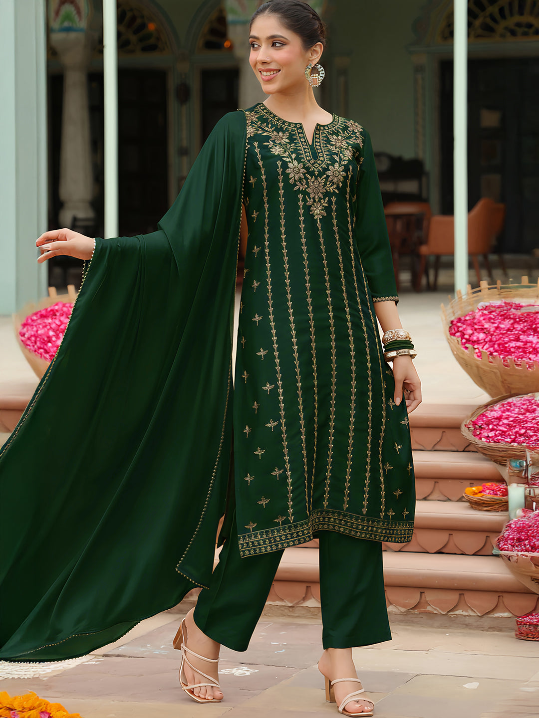 Ninnique Women's Bottle Green Silk Blend Zari Embroidered Straight Kurta Set