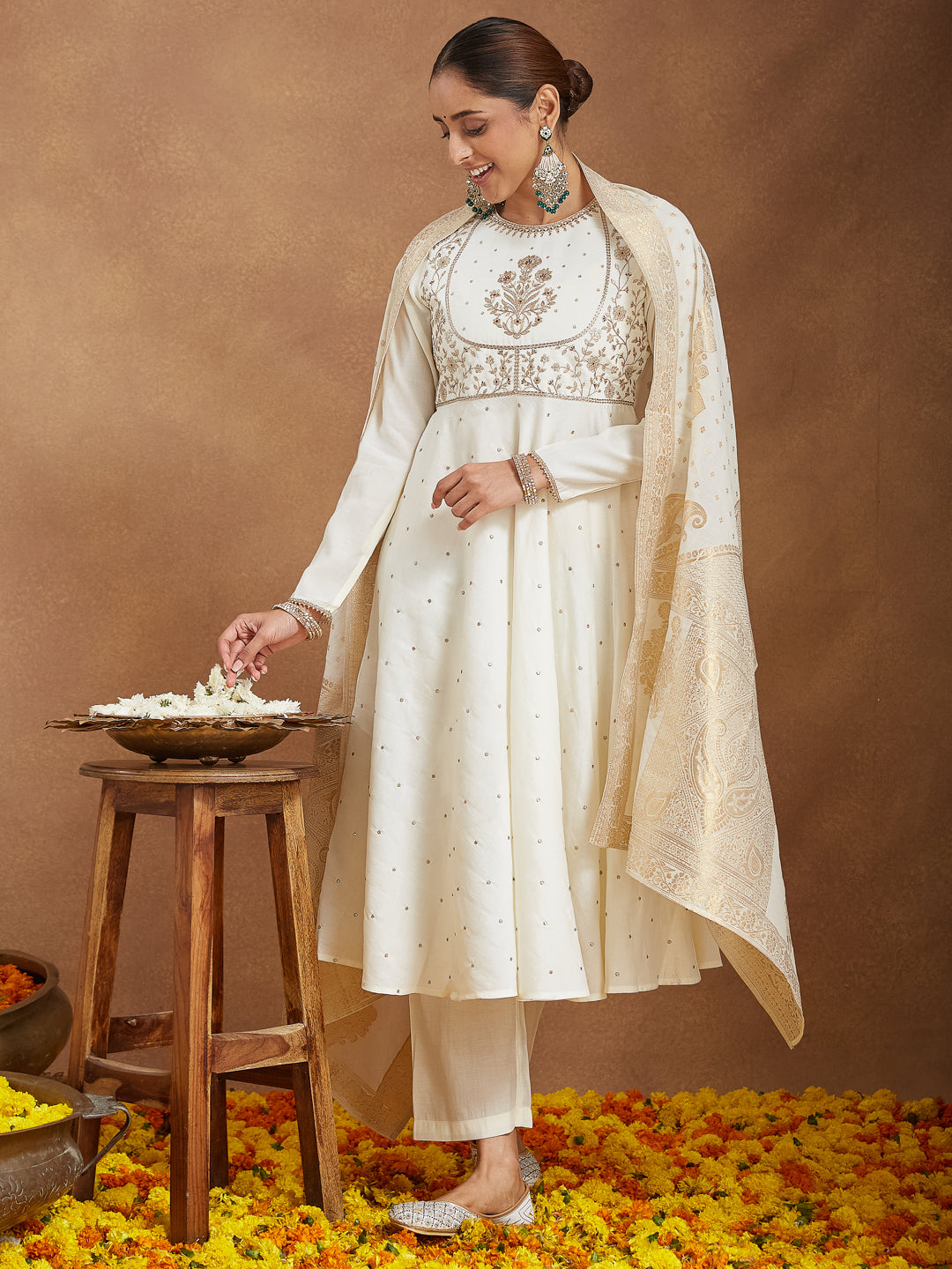Ninnique Women's Off White Chanderi Silk Embroidered A-line Kurta Set
