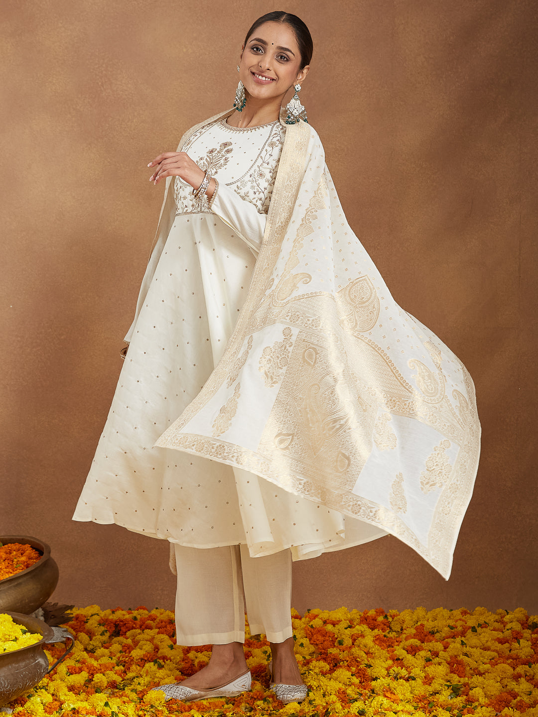 Ninnique Women's Off White Chanderi Silk Embroidered A-line Kurta Set