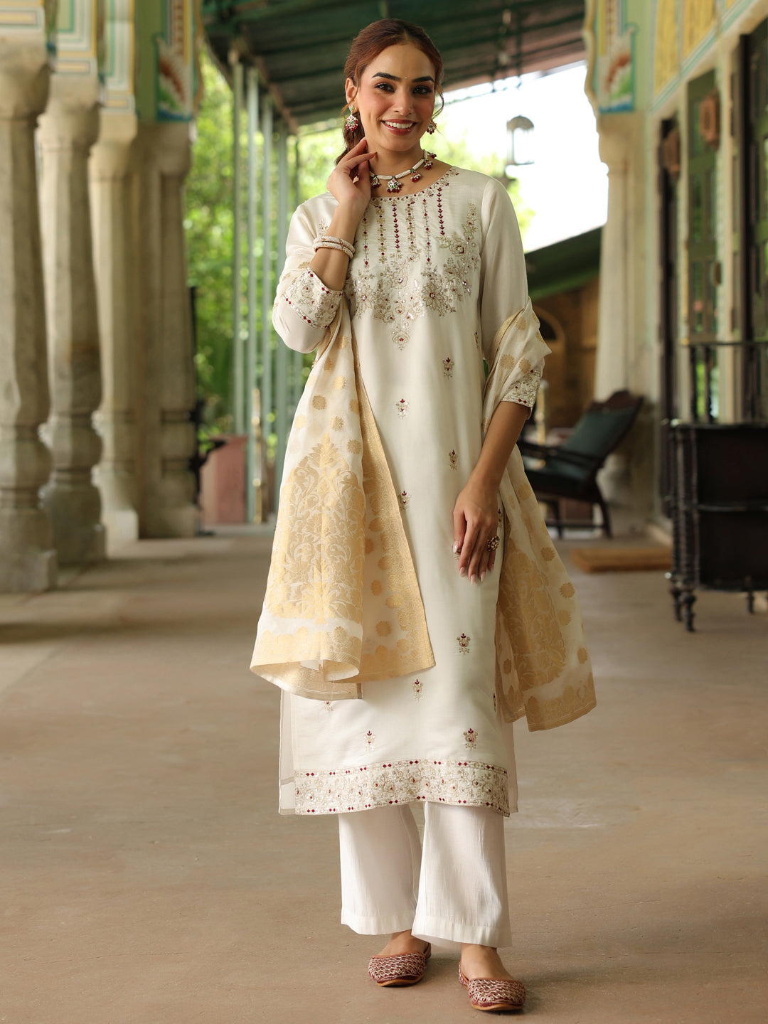 Ninnique Women's Off White Chanderi Silk Embroidered Straight Kurta Set