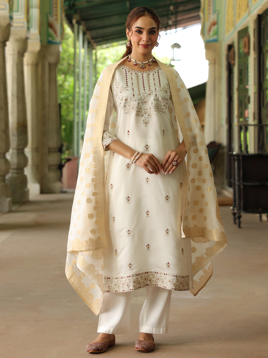 Ninnique Women's Off White Chanderi Silk Embroidered Straight Kurta Set
