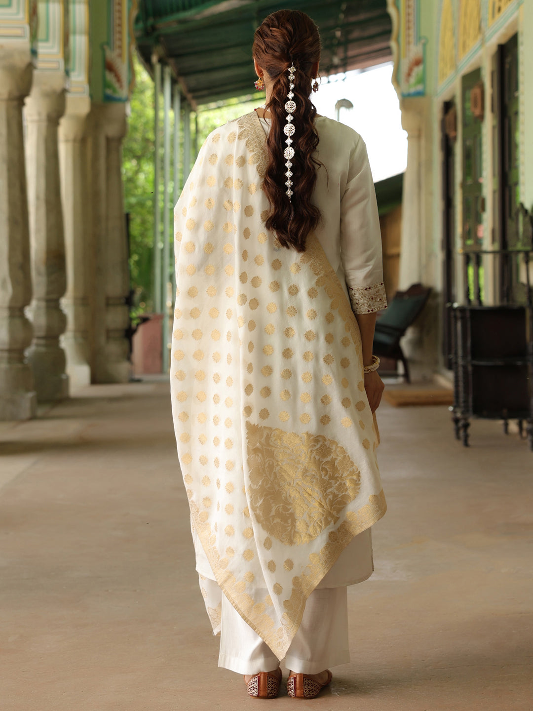 Ninnique Women's Off White Chanderi Silk Embroidered Straight Kurta Set