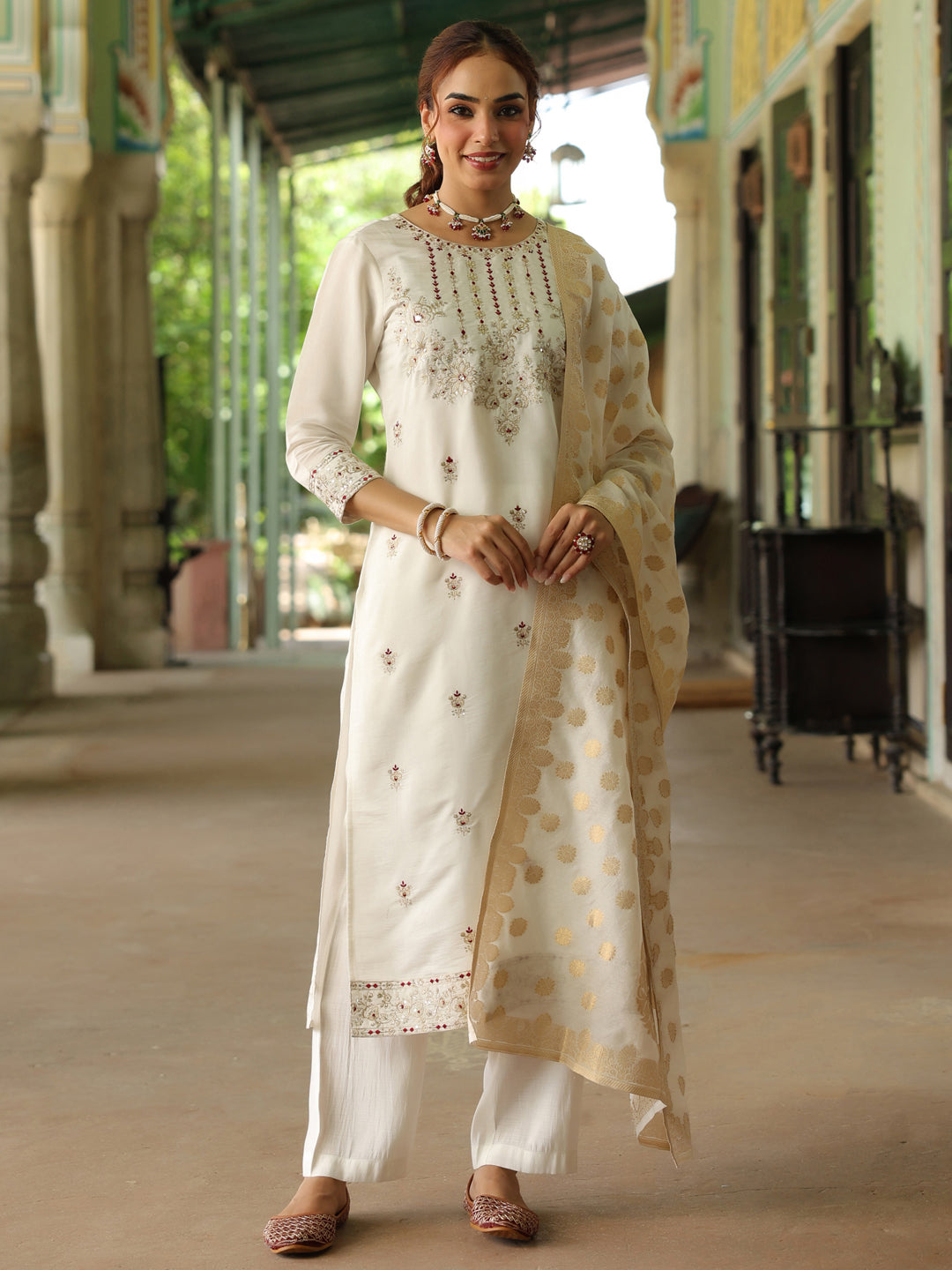 Ninnique Women's Off White Chanderi Silk Embroidered Straight Kurta Set