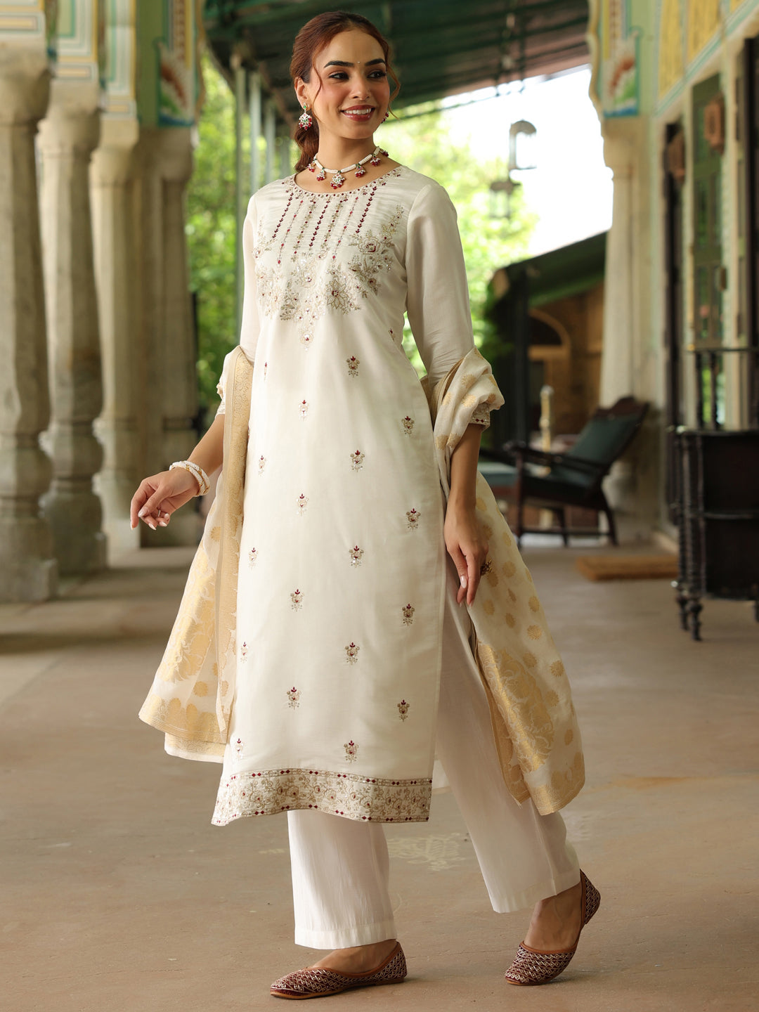 Ninnique Women's Off White Chanderi Silk Embroidered Straight Kurta Set
