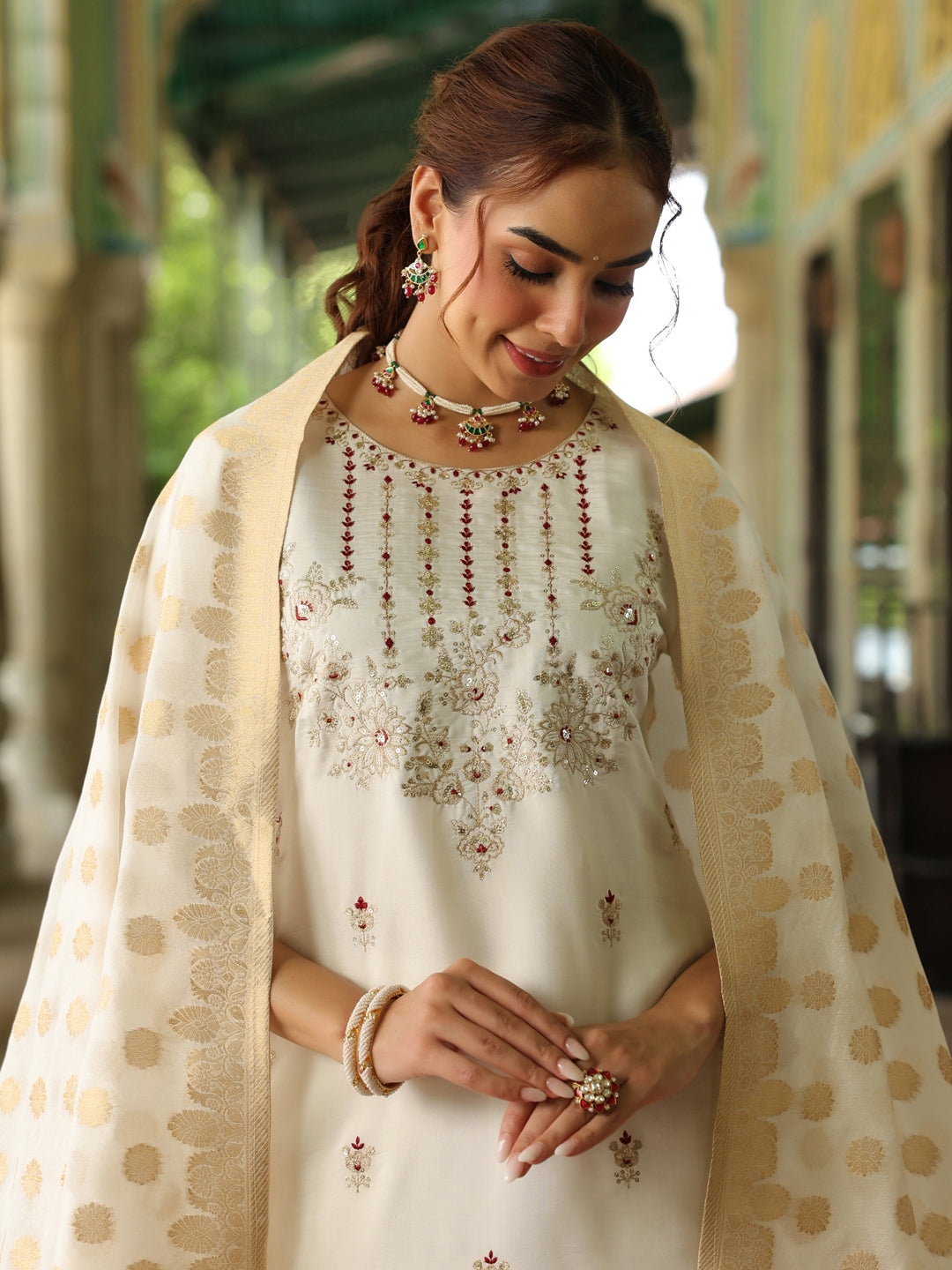 Ninnique Women's Off White Chanderi Silk Embroidered Straight Kurta Set