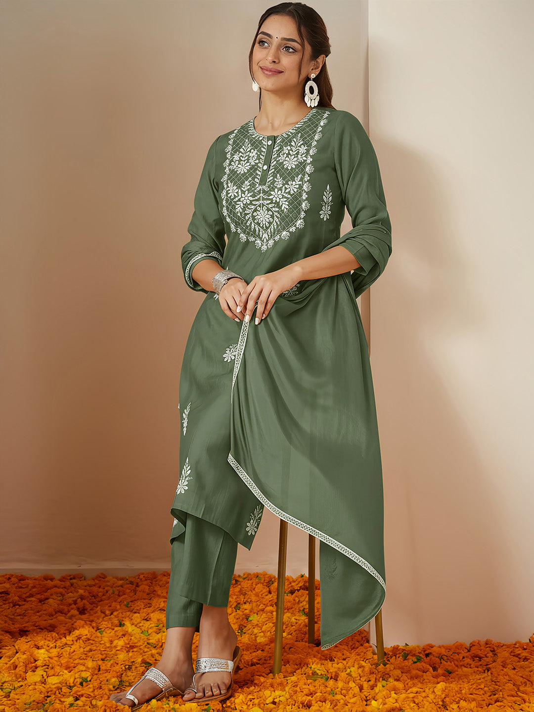 Ninnique Women's Sage Green Silk Blend Embroidered Straight Kurta Set