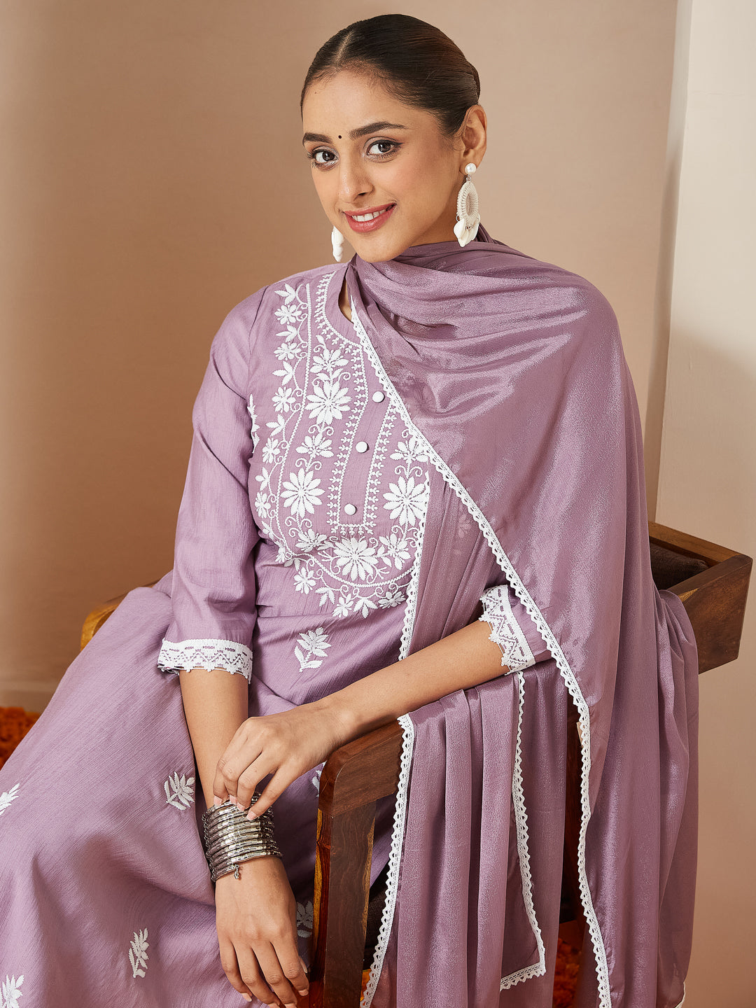 Ninnique Women's Lavender Silk Blend Embroidered Straight Kurta Set