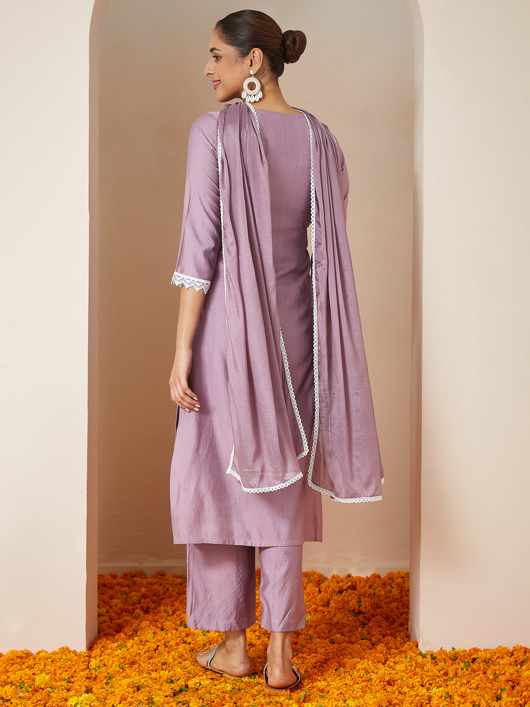 Ninnique Women's Lavender Silk Blend Embroidered Straight Kurta Set