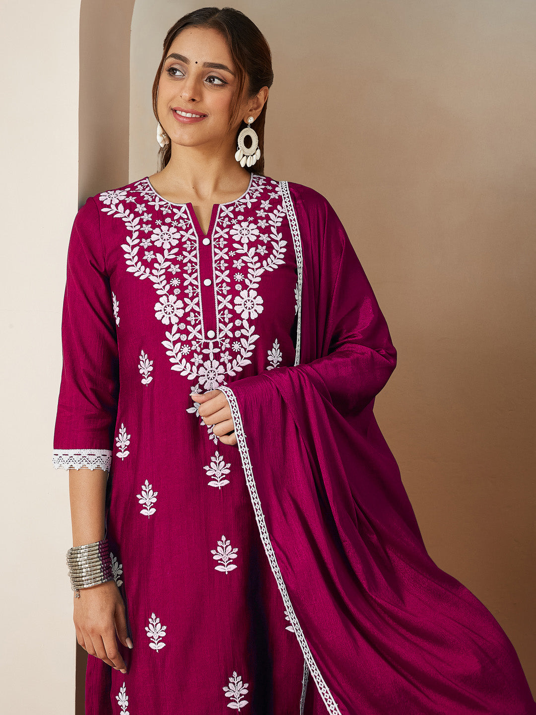 Ninnique Women's Pink Silk Blend Embroidered Straight Kurta Set With Dupatta