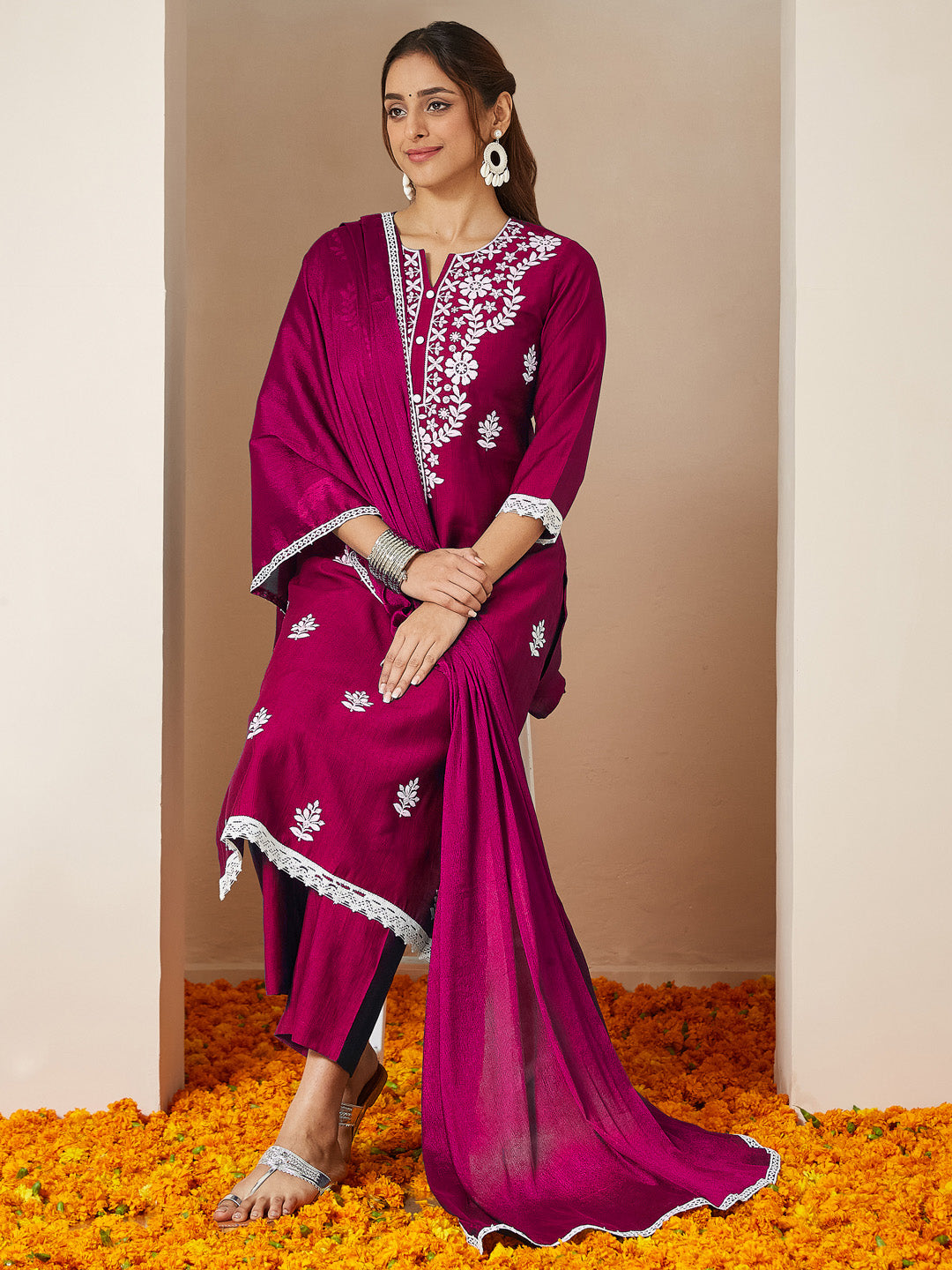 Ninnique Women's Pink Silk Blend Embroidered Straight Kurta Set With Dupatta