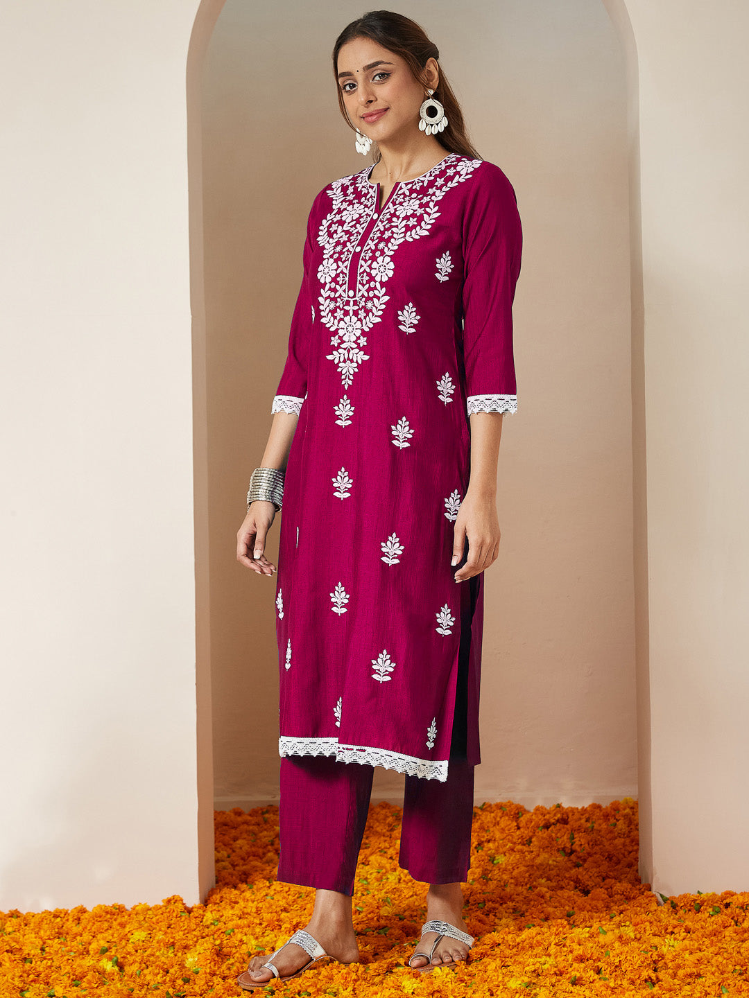 Ninnique Women's Pink Silk Blend Embroidered Straight Kurta Set With Dupatta