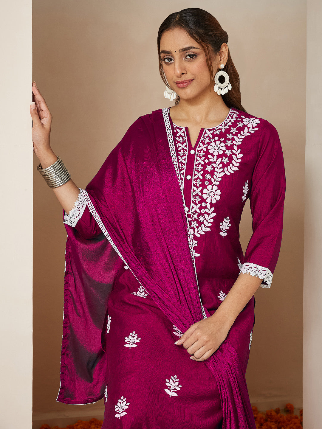 Ninnique Women's Pink Silk Blend Embroidered Straight Kurta Set With Dupatta