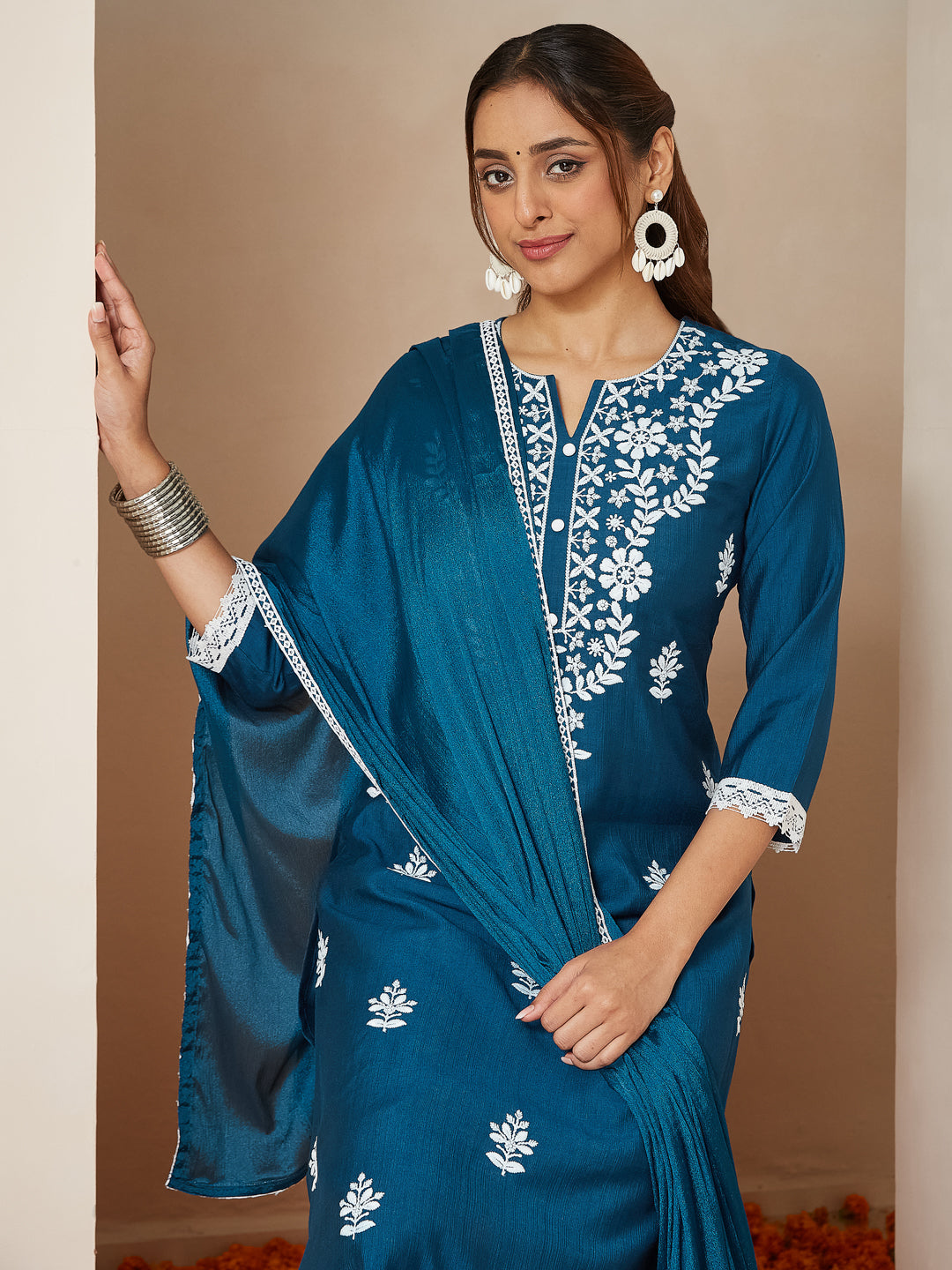 Ninnique Women's Teal Blue Silk Blend Embroidered Straight Kurta Set