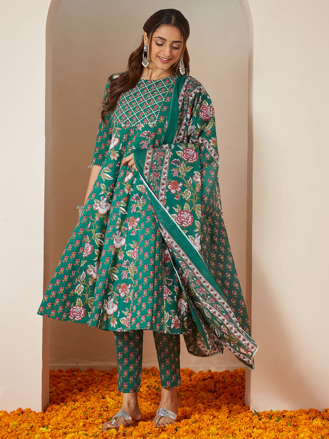 Ninnique Women's Green Pure Cotton Floral Printed Yoke Design Anarkali Kurta Set