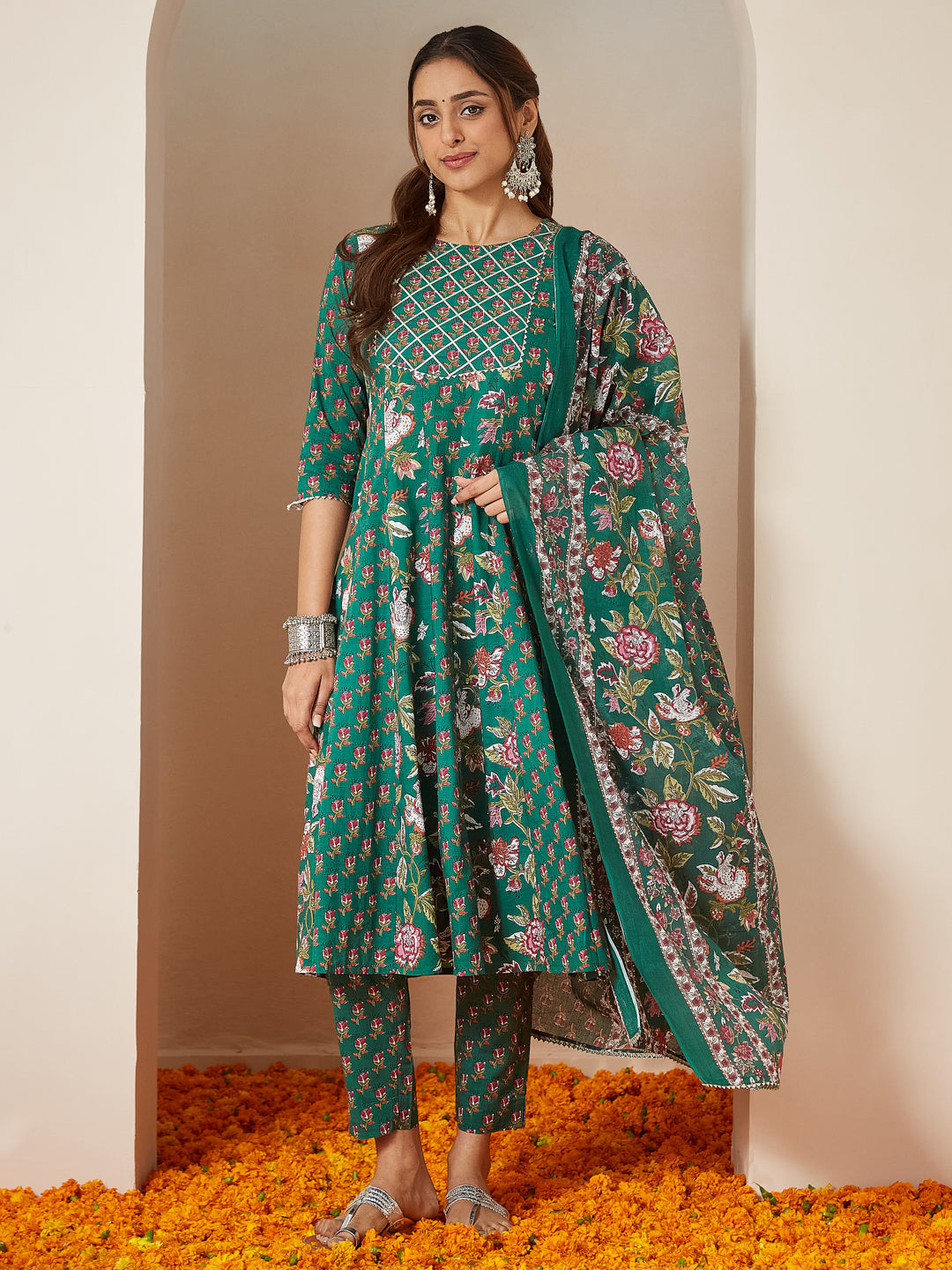 Ninnique Women's Green Pure Cotton Floral Printed Yoke Design Anarkali Kurta Set