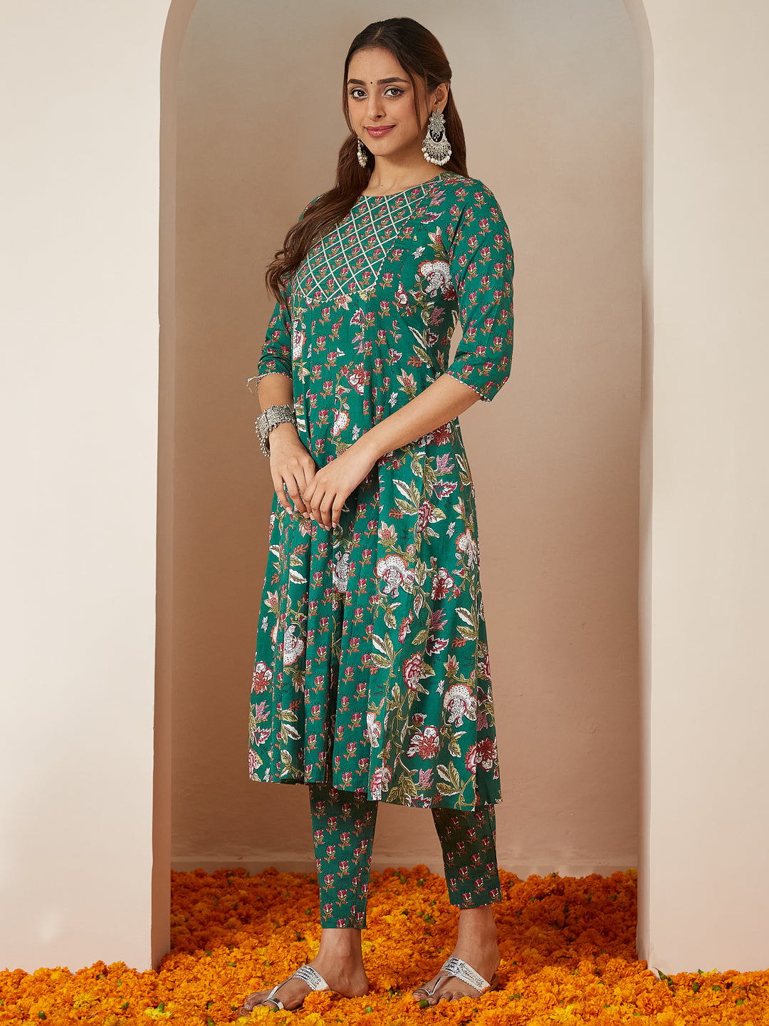 Ninnique Women's Green Pure Cotton Floral Printed Yoke Design Anarkali Kurta Set