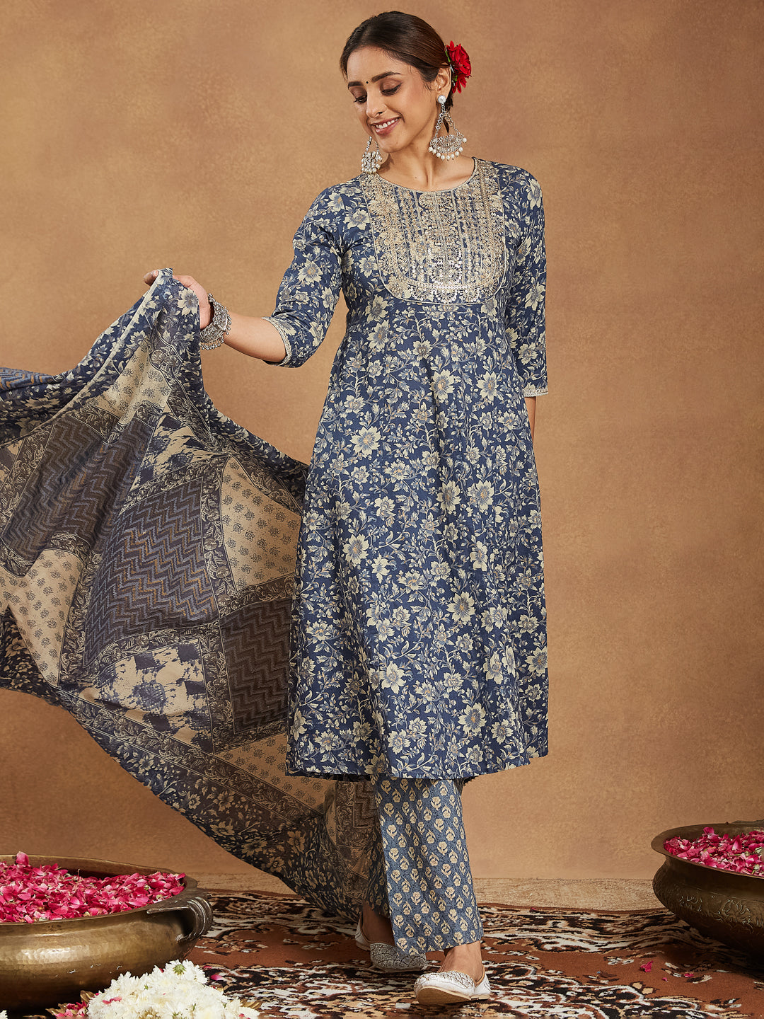 Ninnique Women's Blue Pure Cotton Floral Printed Anarkali Kurta Set