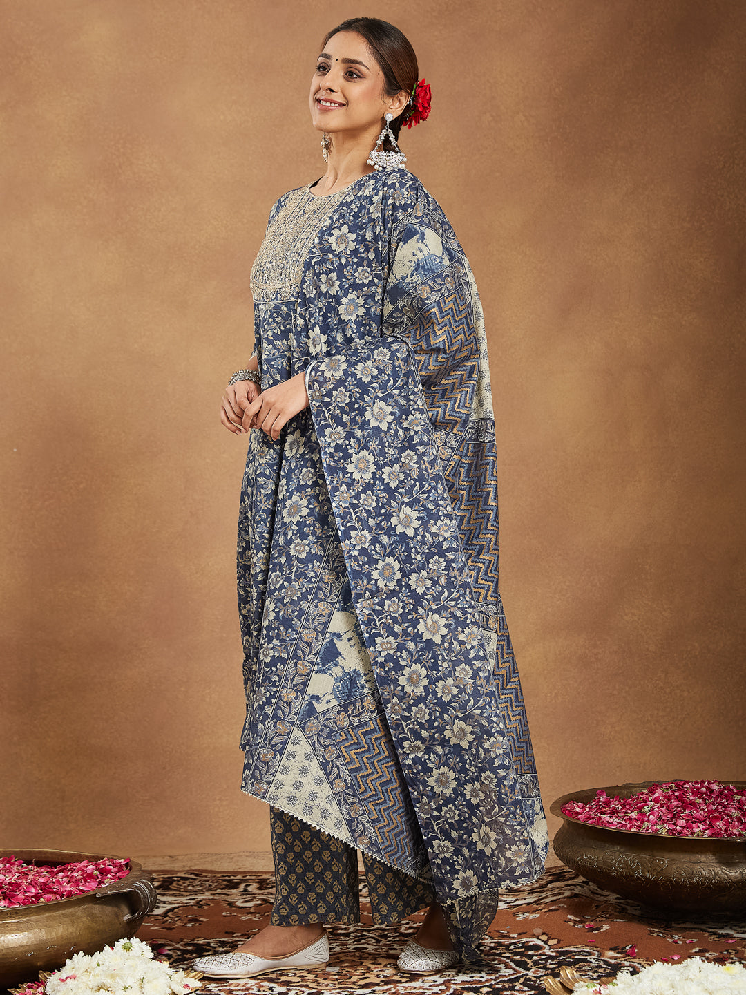 Ninnique Women's Blue Pure Cotton Floral Printed Anarkali Kurta Set