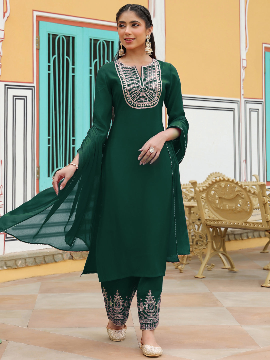 Ninnique Women's Dark Green Chanderi Silk Zari Embroidered Straight Kurta Set