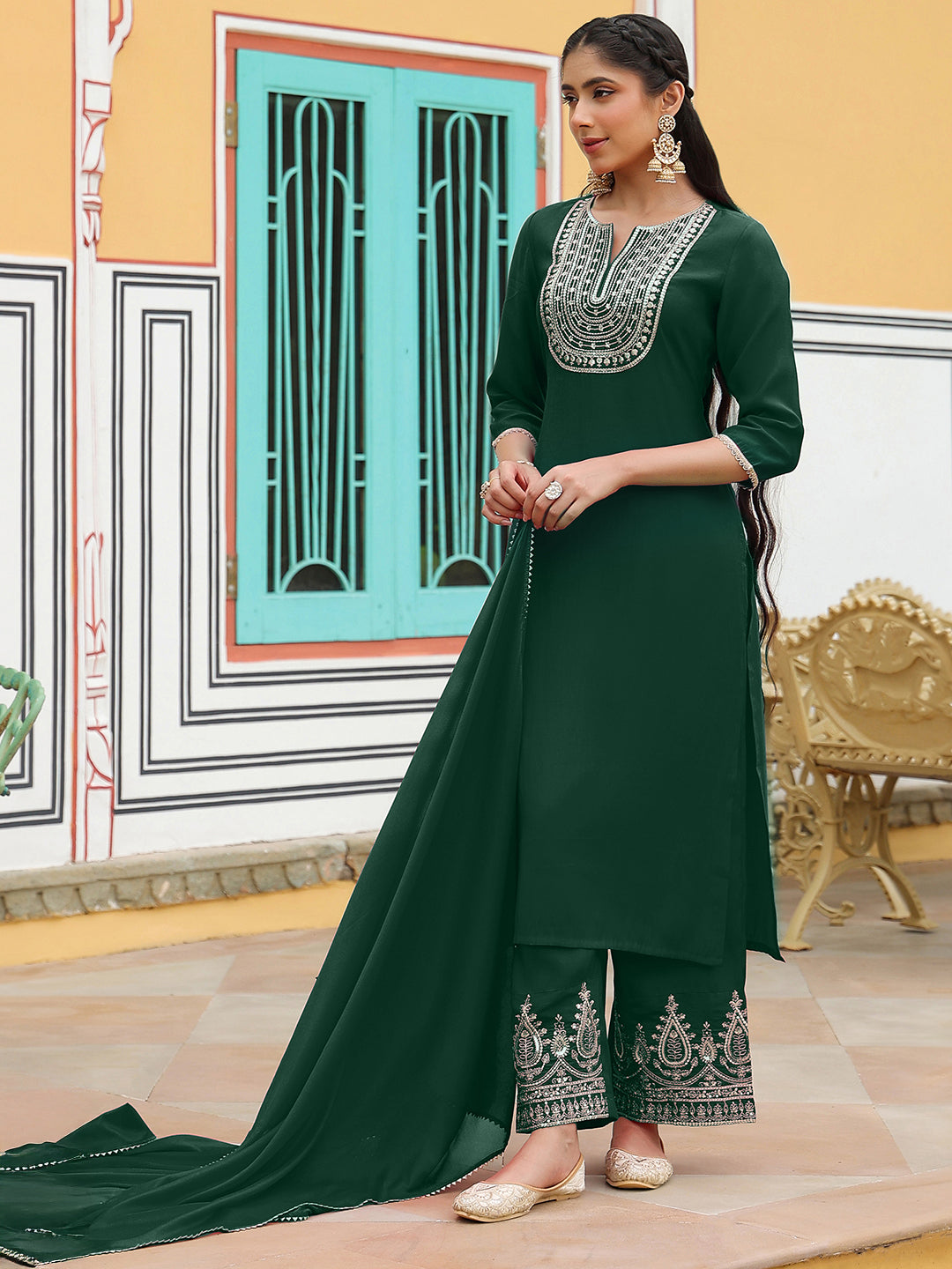Ninnique Women's Dark Green Chanderi Silk Zari Embroidered Straight Kurta Set