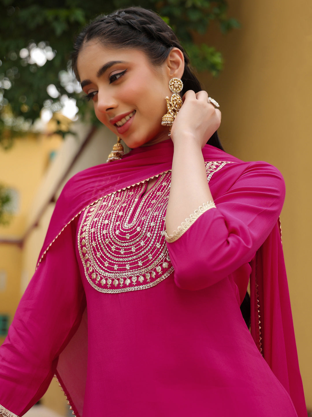 Ninnique Women's Pink Chanderi Silk Zari Embroidered Straight Kurta Set