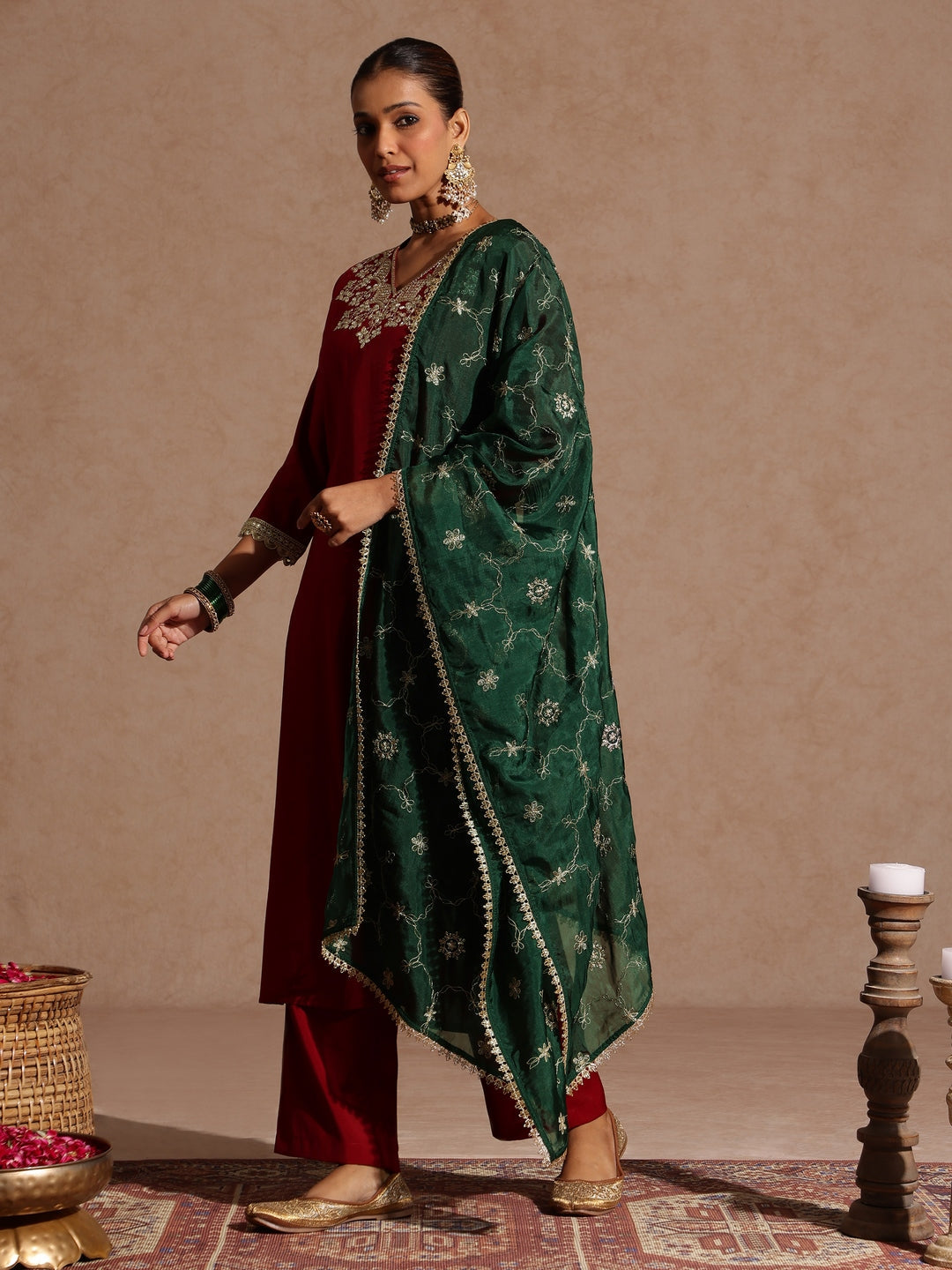 Ninnique Women's Maroon Silk Blend Zari Embroidered Straight Kurta Set