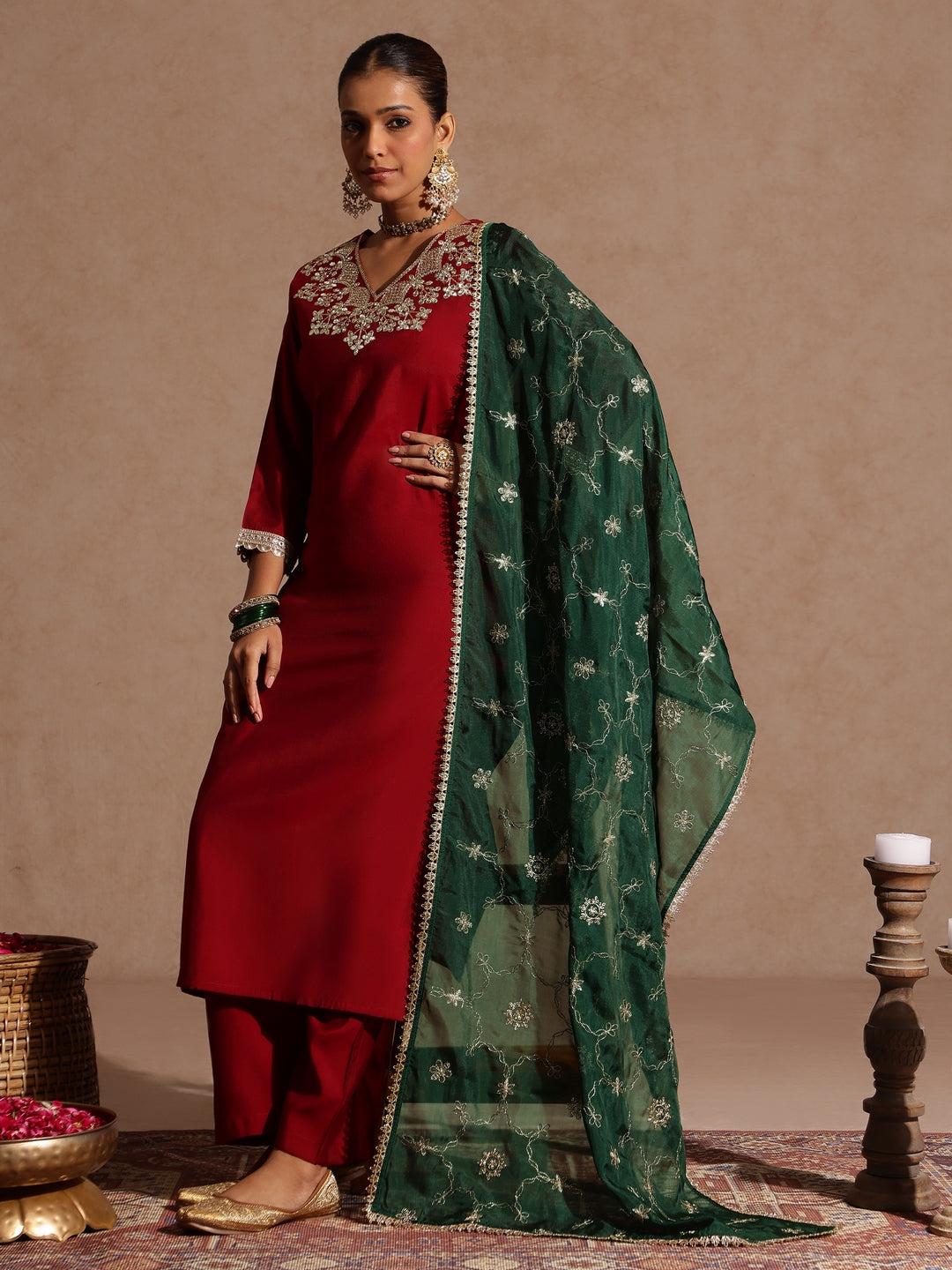 Ninnique Women's Maroon Silk Blend Zari Embroidered Straight Kurta Set