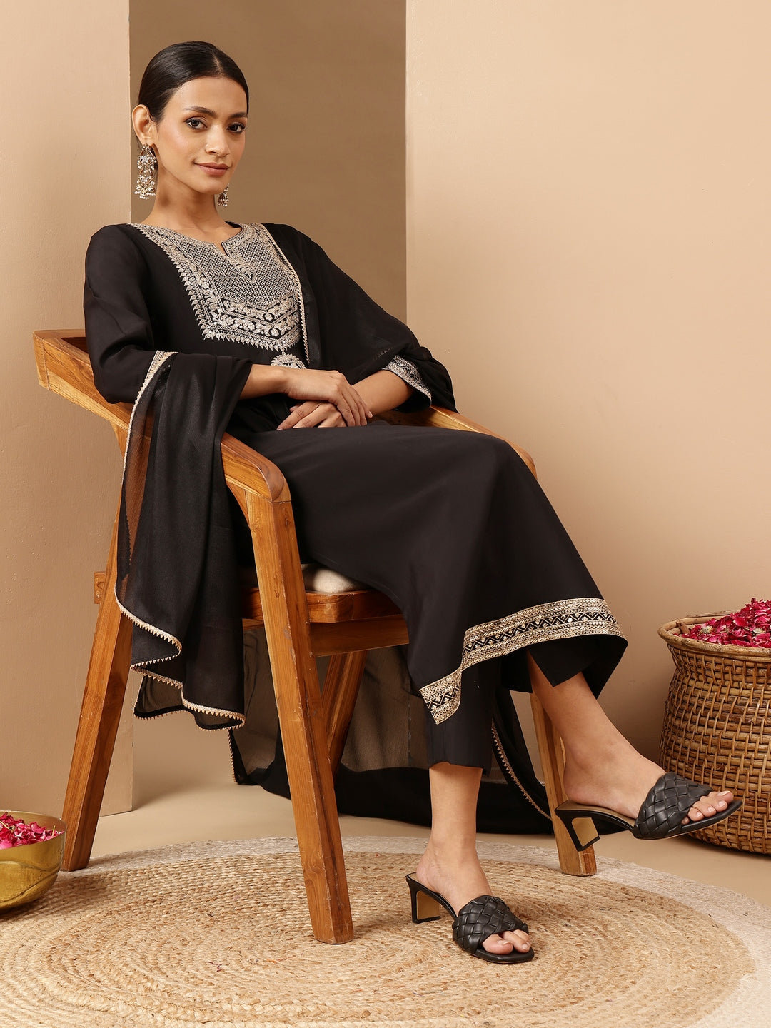 Ninnique Women's Black Chanderi Silk Zari Embroidered Straight Kurta Set