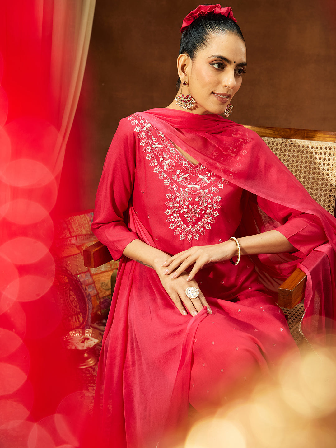 Ninnique Women's Pink Rayon Embroidered Straight Kurta Set