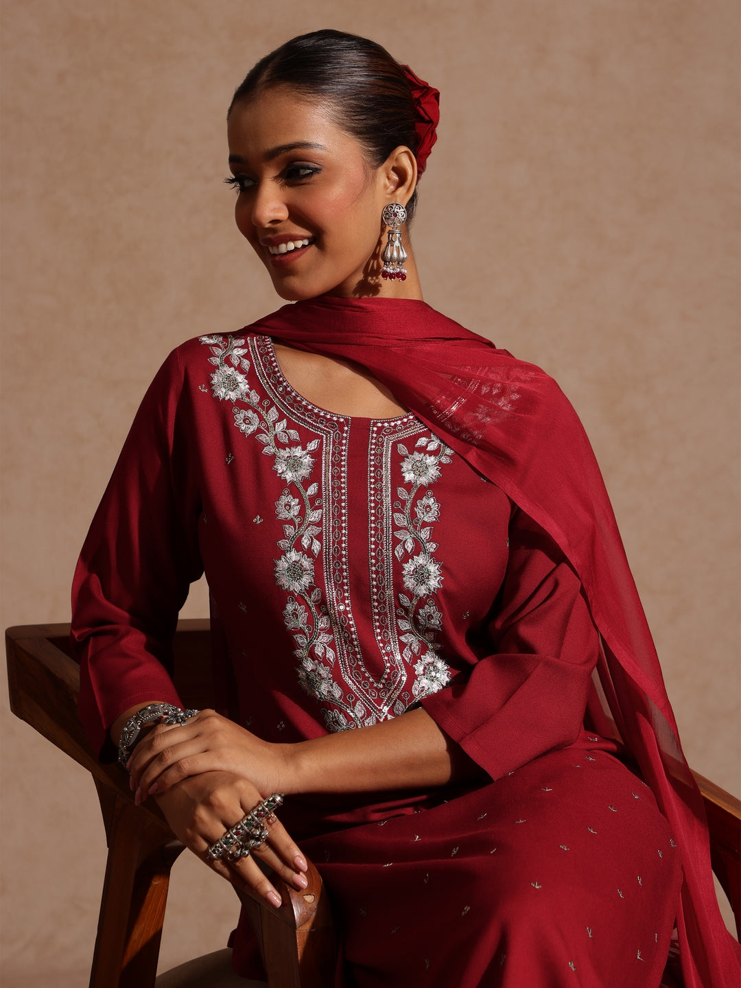Ninnique Women's Maroon Rayon Yoke Embroidered Sequinned Straight Kurta Set With Dupatta