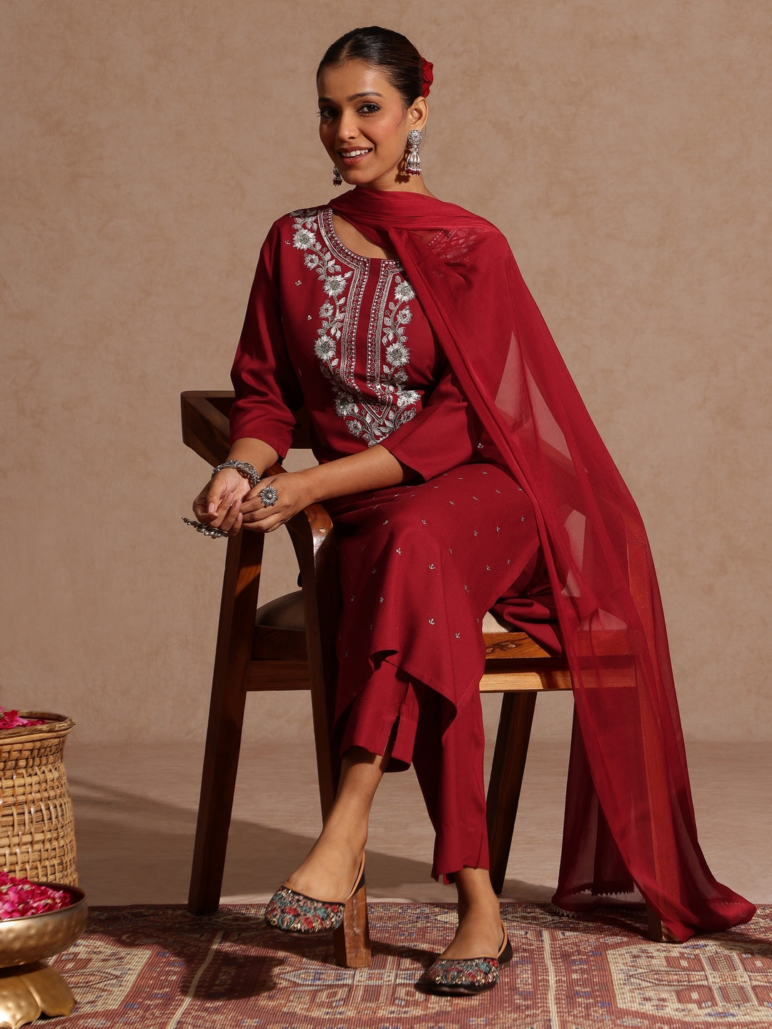 Ninnique Women's Maroon Rayon Yoke Embroidered Sequinned Straight Kurta Set With Dupatta