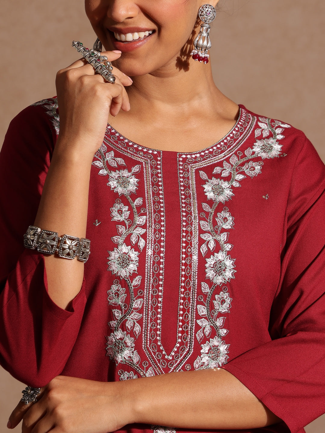 Ninnique Women's Maroon Rayon Yoke Embroidered Sequinned Straight Kurta Set With Dupatta